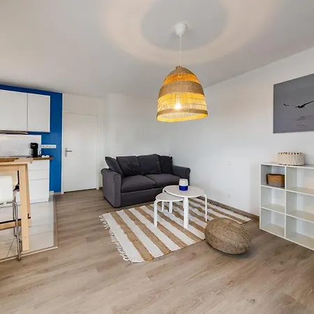 Le Rimbaud, Cosy Studio With A Terrasse Apartment